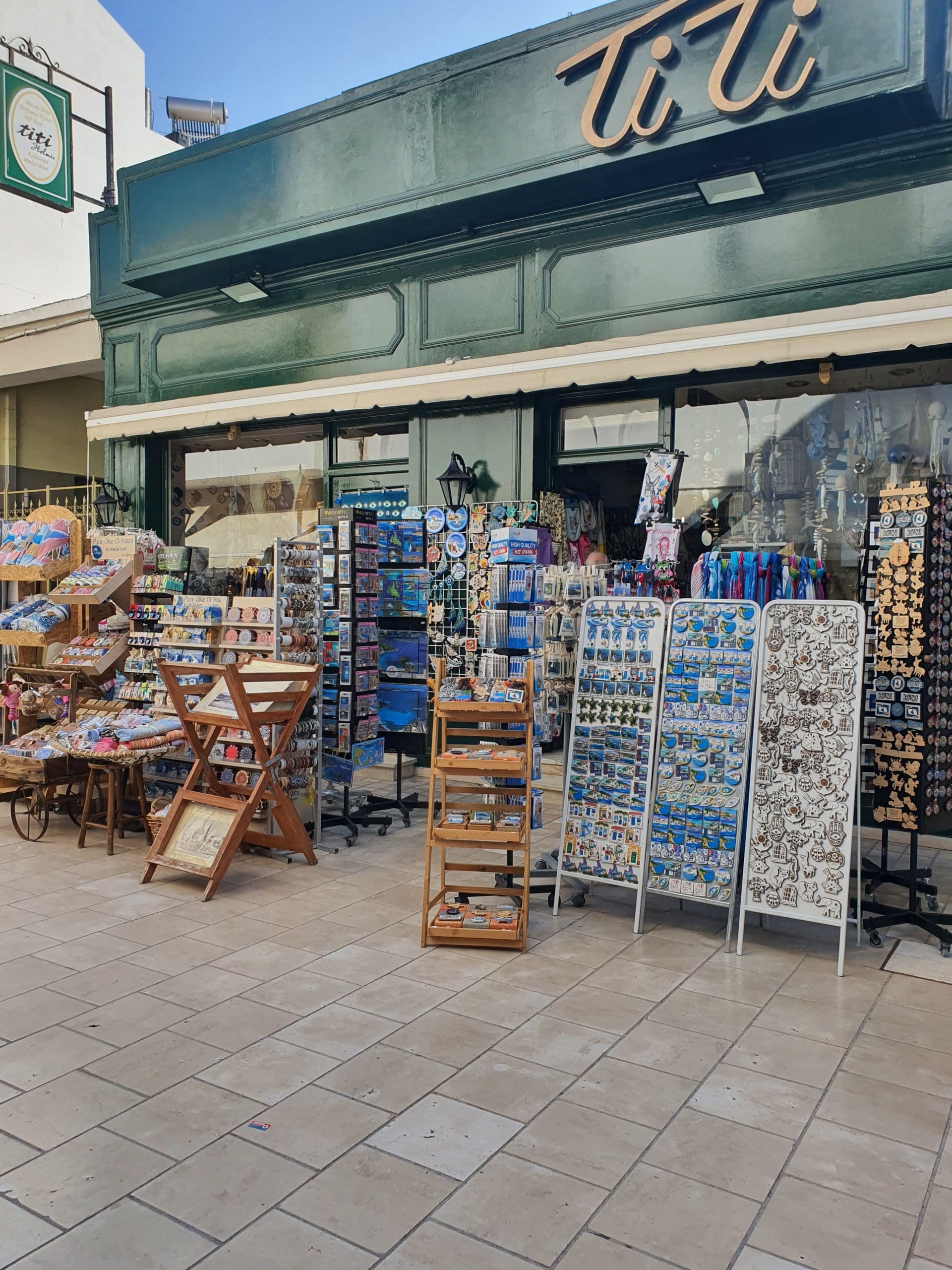 shopping in kefalonia