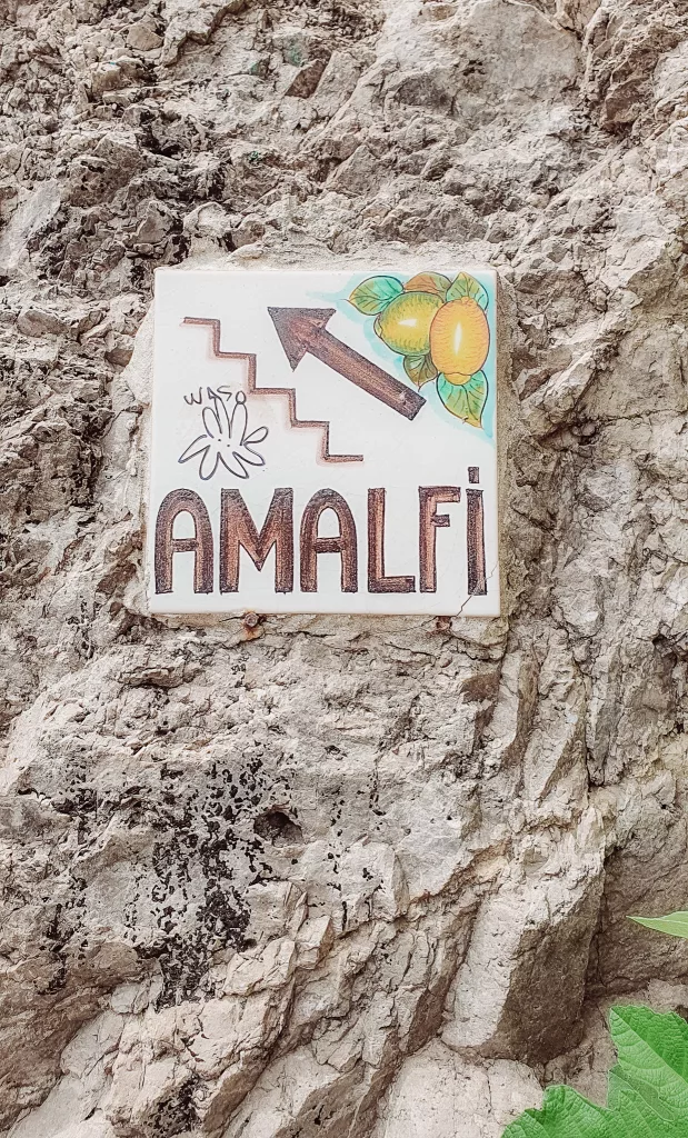 Sign to Amalfi from Atrani
