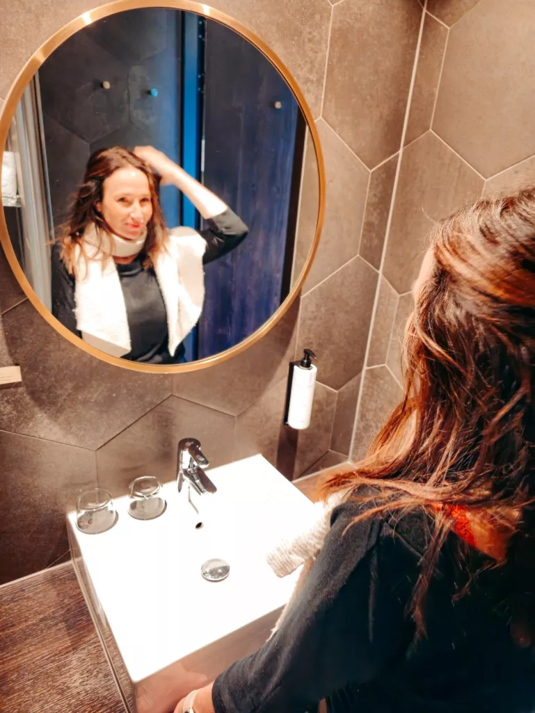 bathroom in our room at The James Hotel Rotterdam, the best hotel in Rotterdam