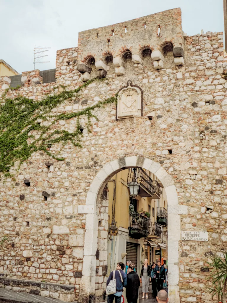 Porta Catania, Taormina