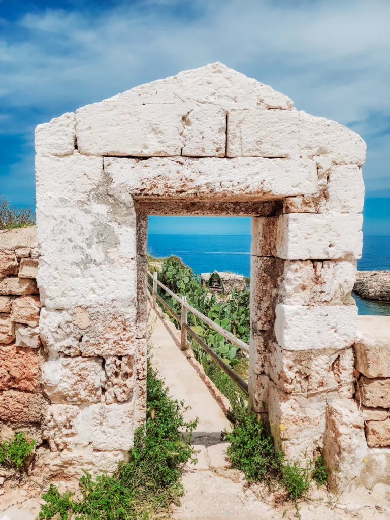 Cala Eremita polignano a Mare, Puglia