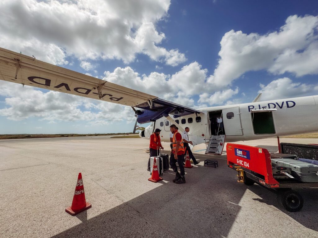 Flying Curacao to Aruba with Divi Air