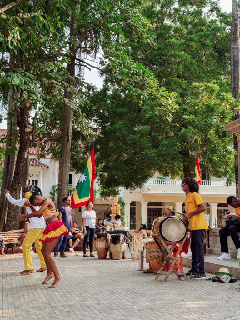 dancers in Cartagena Colombia