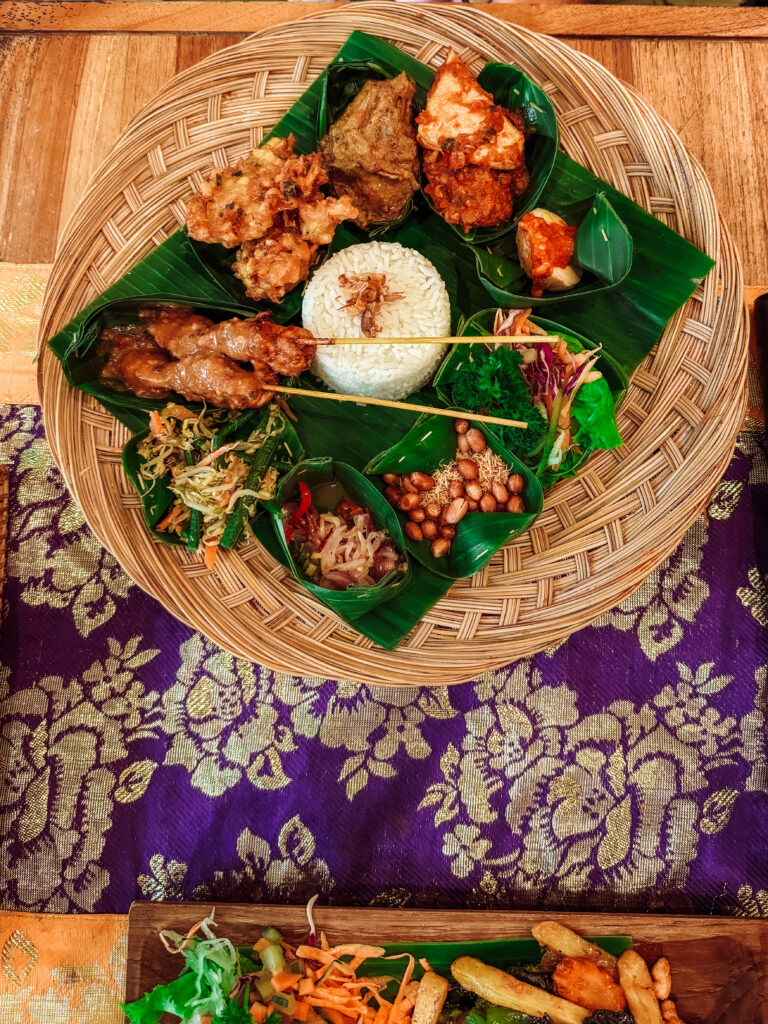 Sun Sun Warung in Ubud-best nasi campur