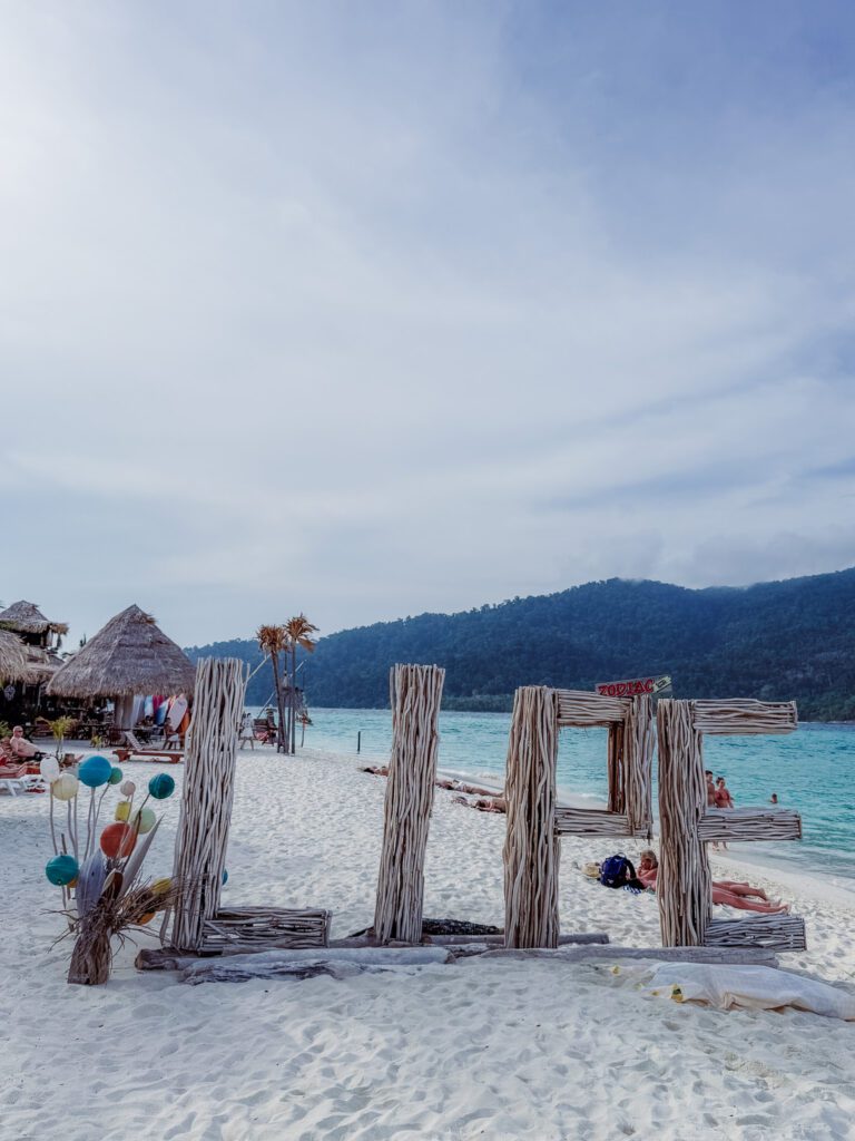 North Point Beach ko lipe
