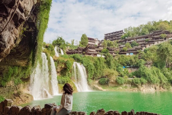 Furong: The magical waterfall ancient town in China