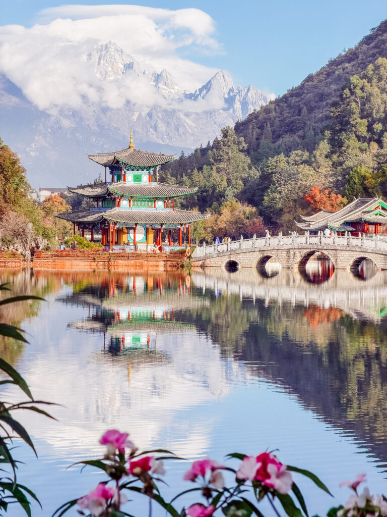 lack dragon pool in Lijiang china in yunnan province
