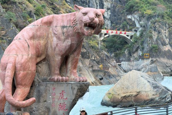 Tiger Leaping Gorge Day Trip from Lijiang: Shangri-La Itinerary