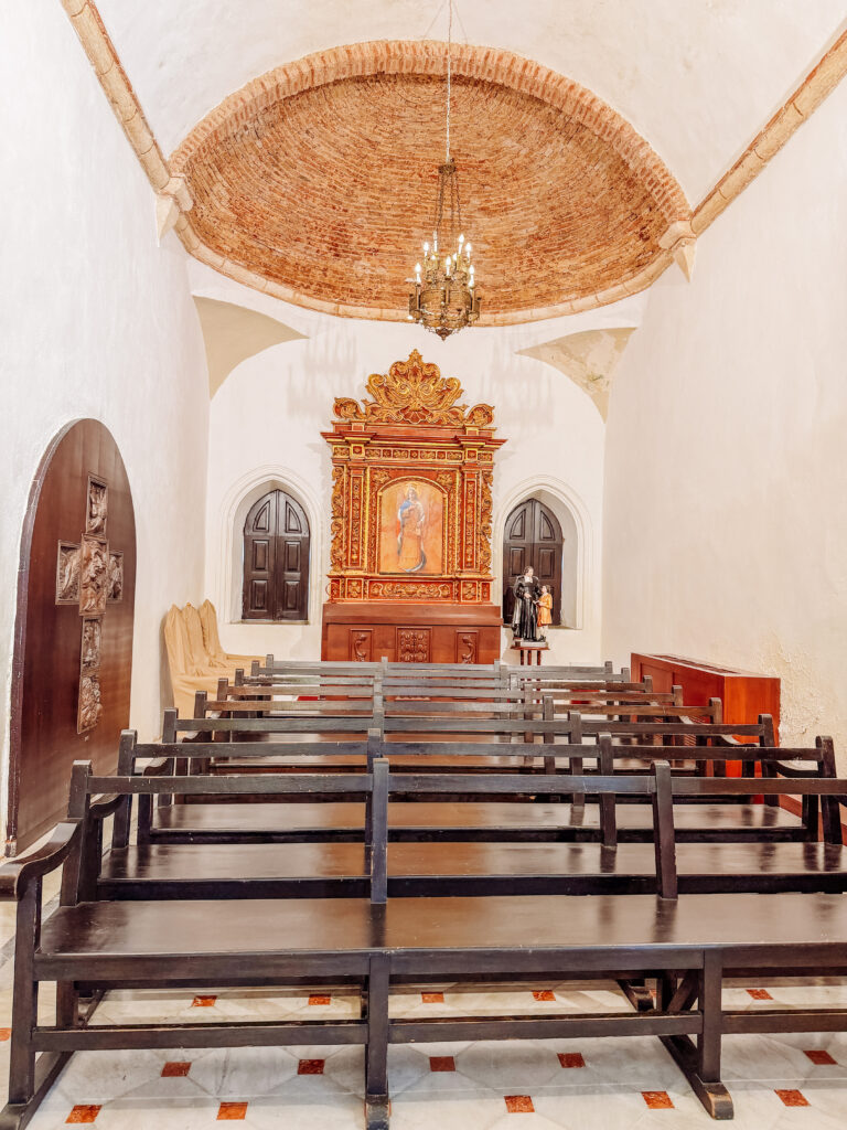 cathedral altars in santo domingo