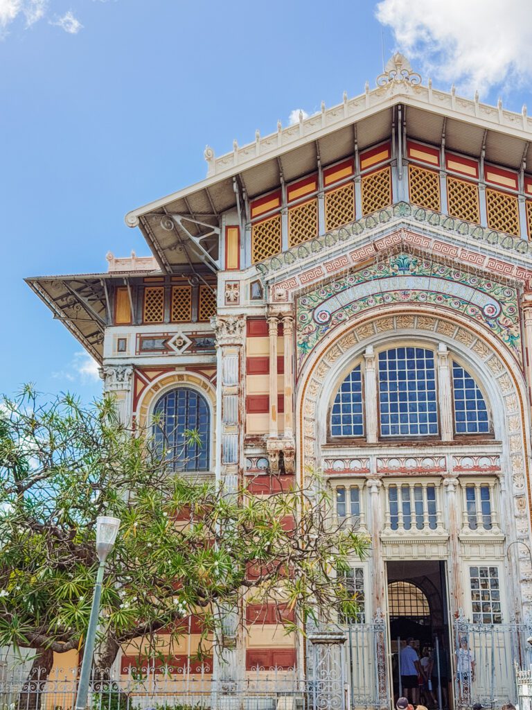 martinique library