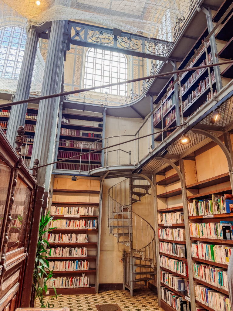 martinique library
