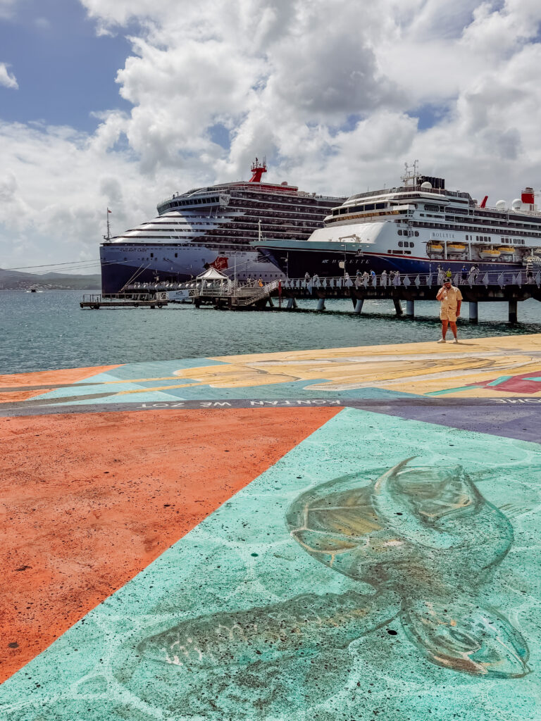 the malecon has art work on the ground