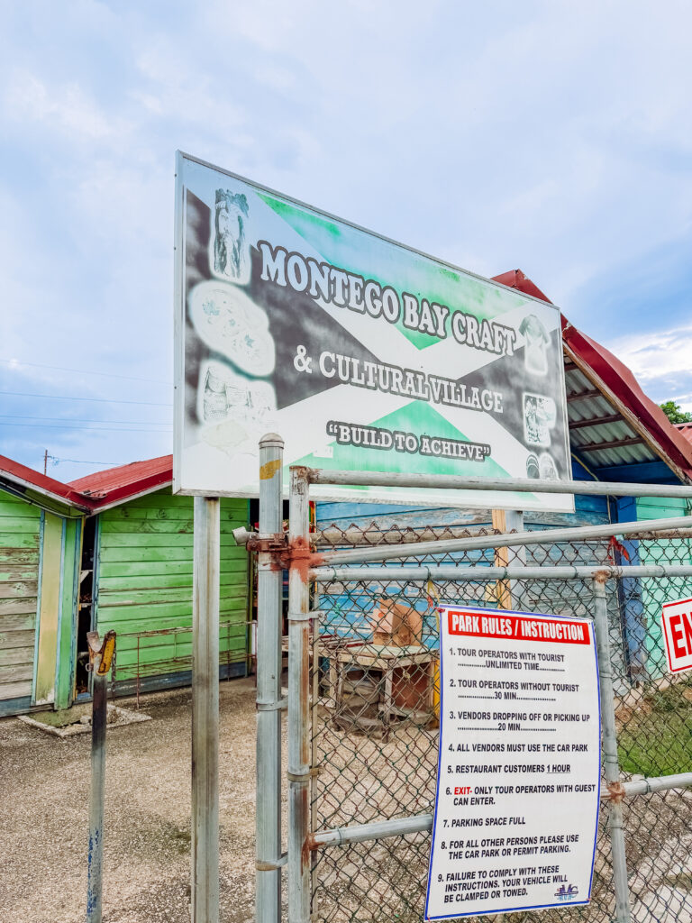 craft market in montego bay