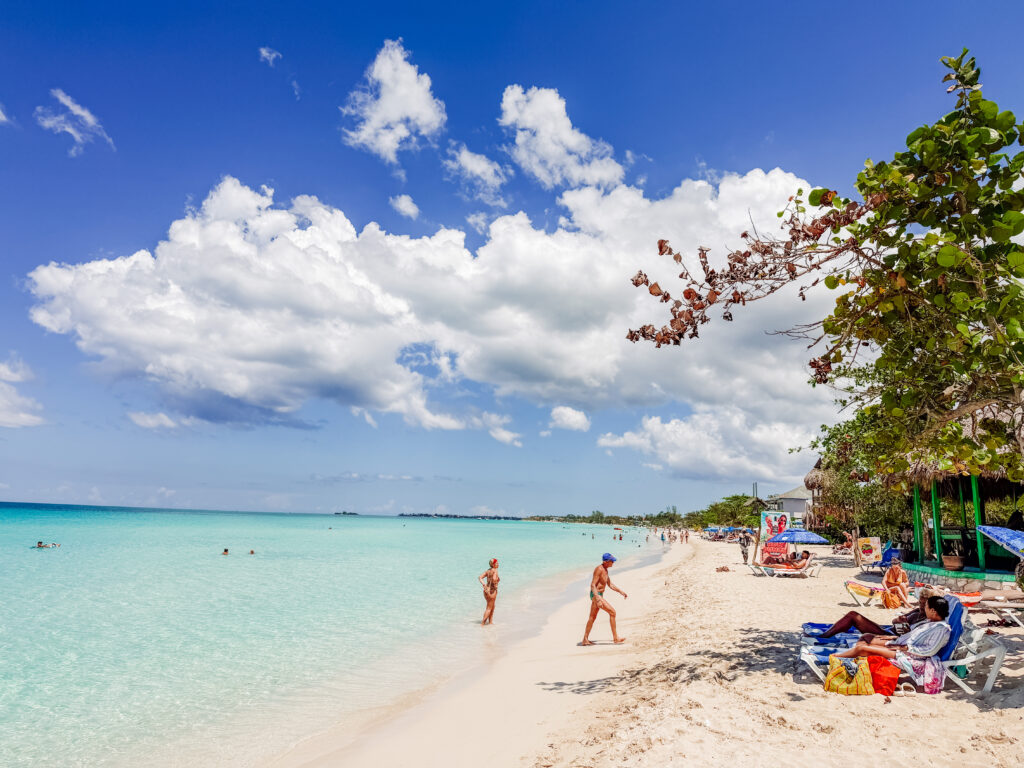 seven mile beach in negril jamaica