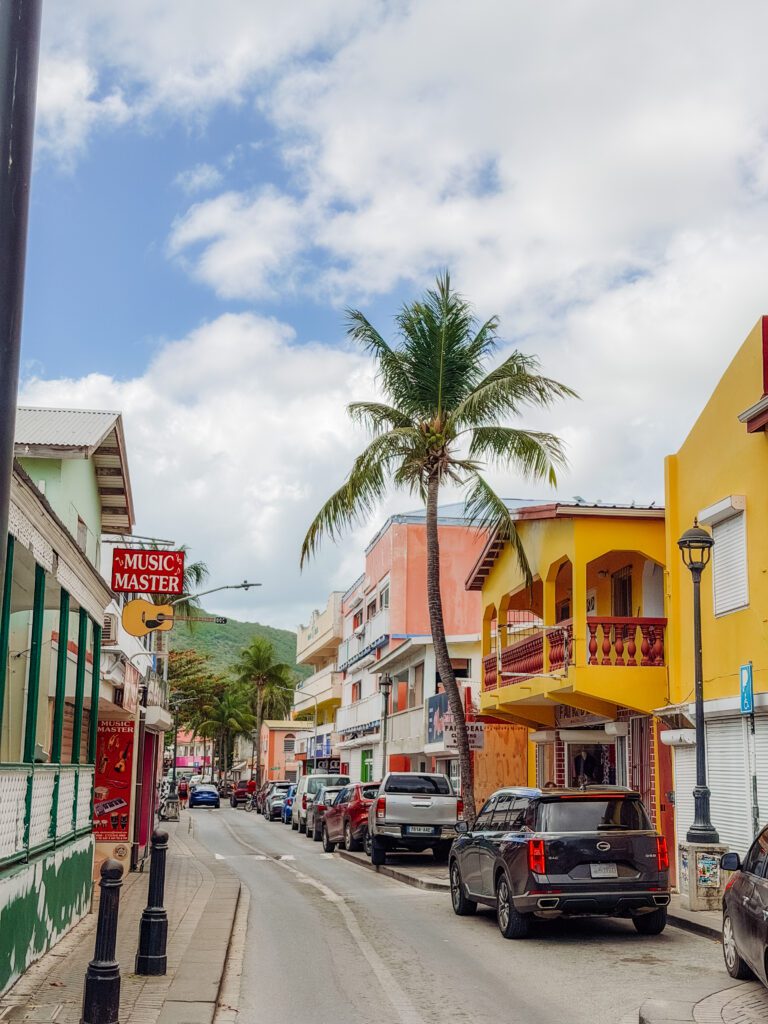 driving the streets of phillipsburg st maarten