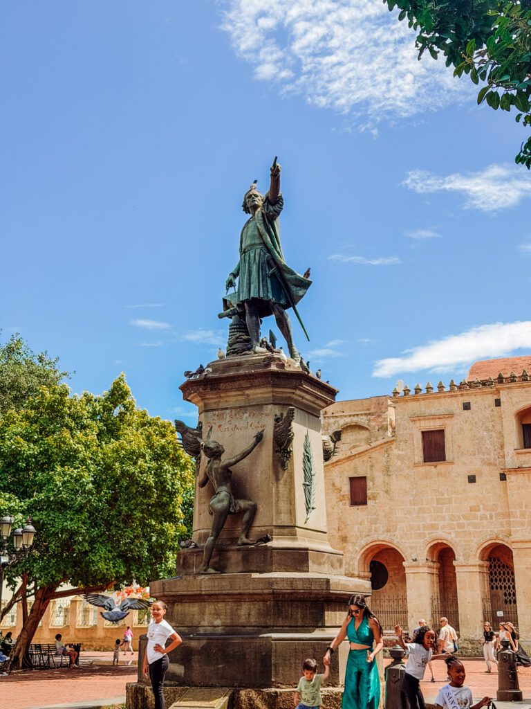 statue of christopher columbus