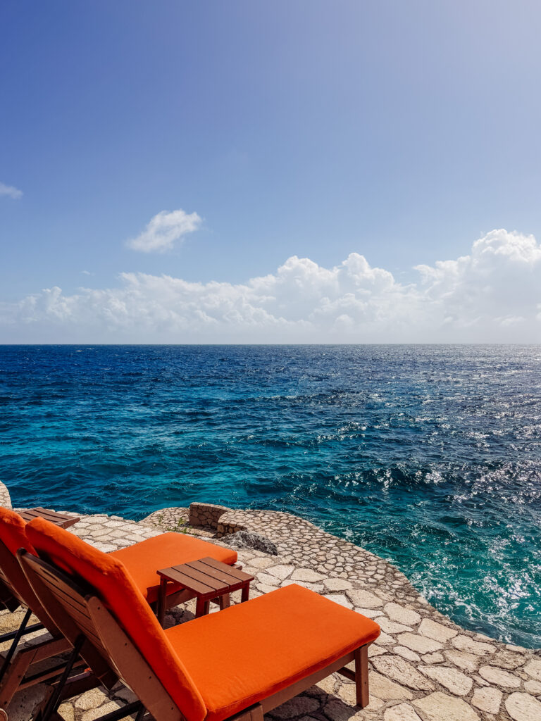 views from the sunbeds at tensing pen negril