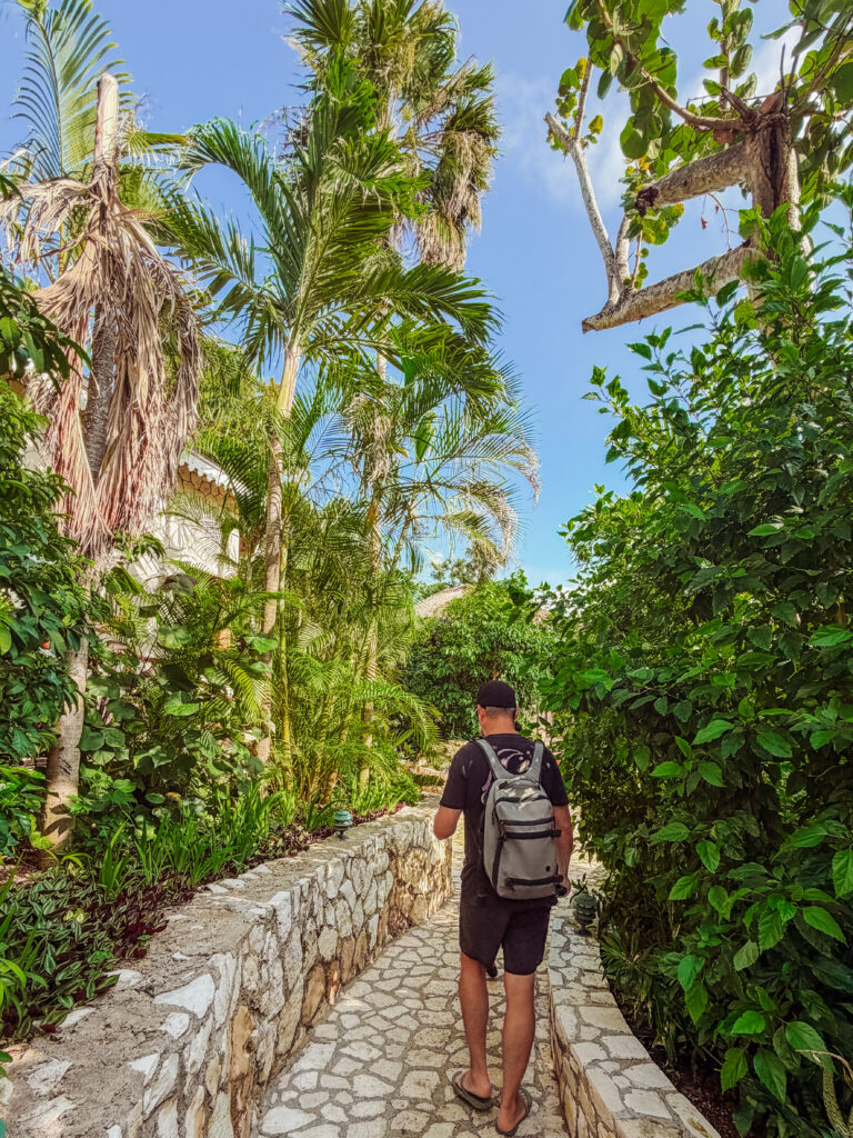 lush gardens of tensing pen resort