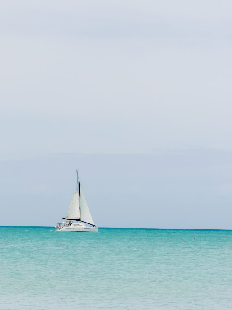 sailing boat trips are great excursions on antigua