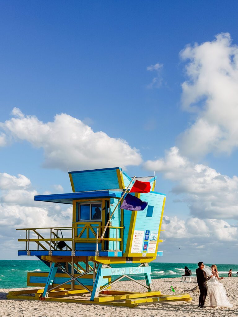 lifeguard hut in south beach miami