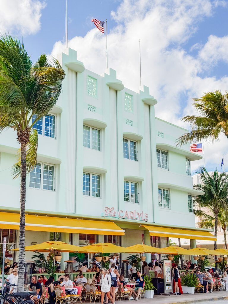 great cafes retro buildings around miami south beach