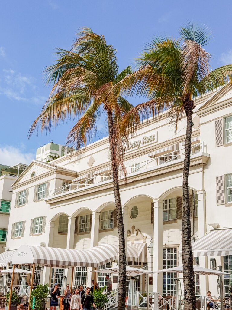 retro buildings in south beach miami