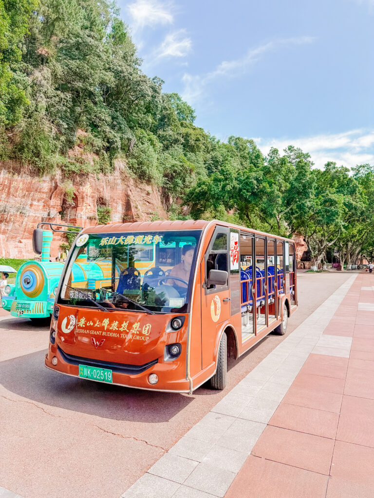 leshan sightseeing shuttle