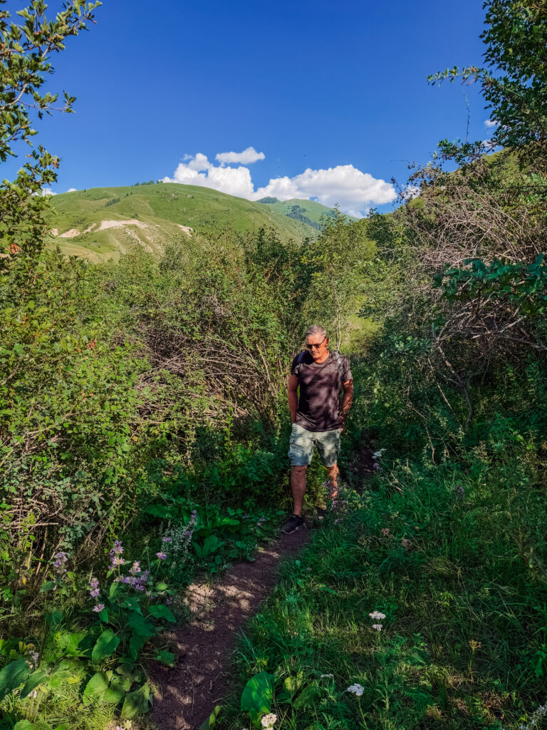 chon kemin valley hike