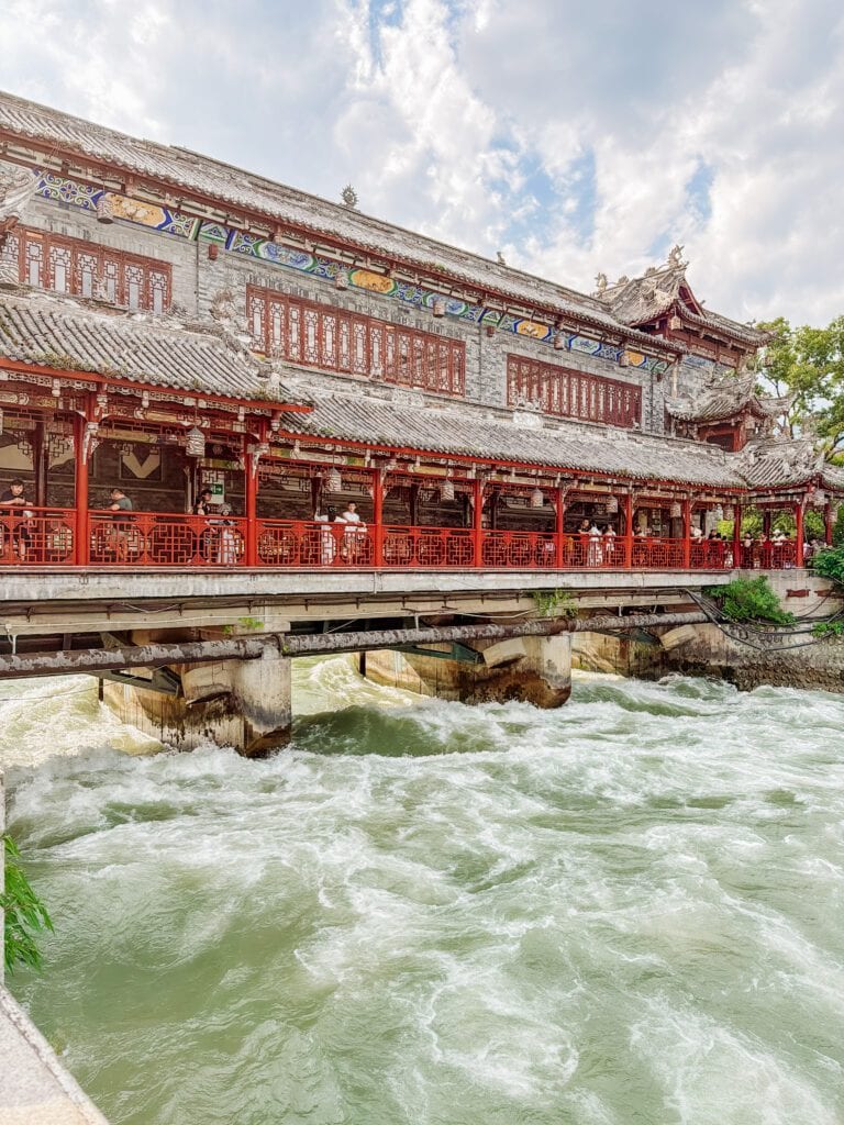 bridges in dujiangyan