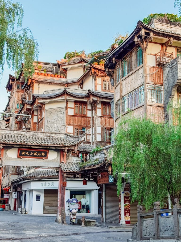 early morning streets in dujiangyan