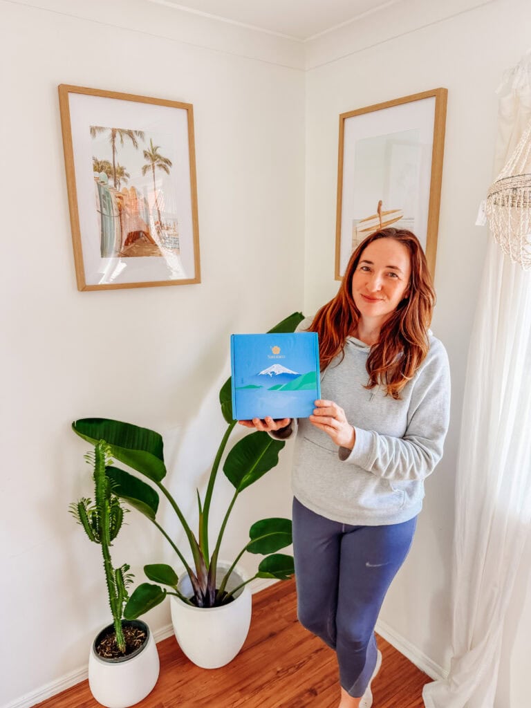 kelly with the sakuraco box