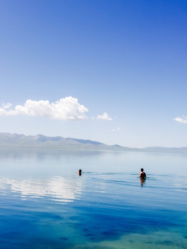 swimming in song-kul