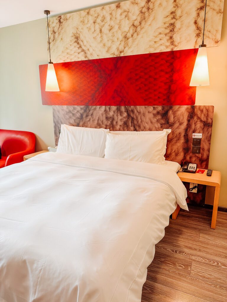 ibis hotel chengdu bed
