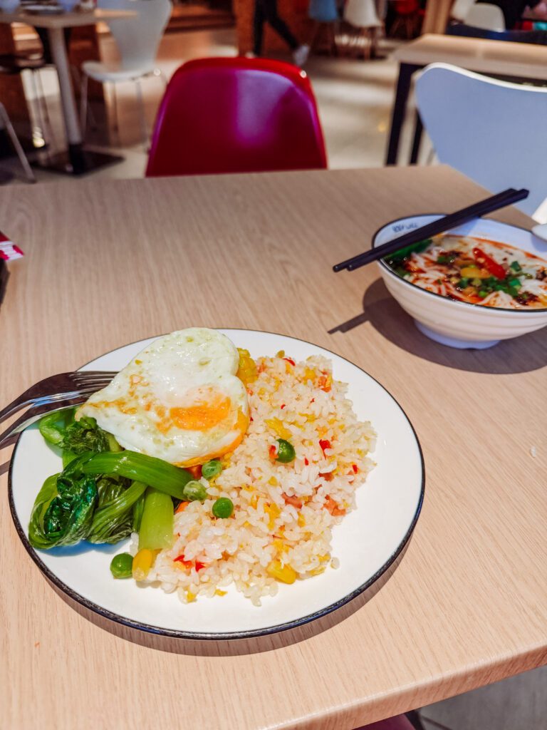 fried rice for breakfast at ibis hotel chengdu