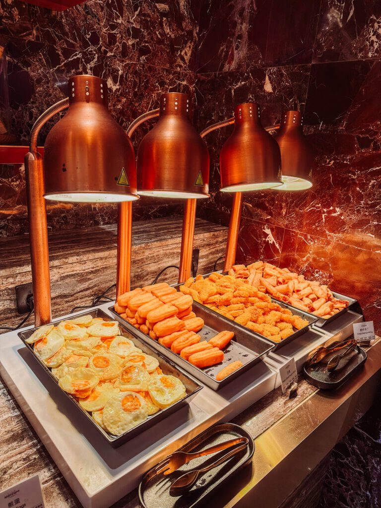 the buffet was extensive at mercure chengdu