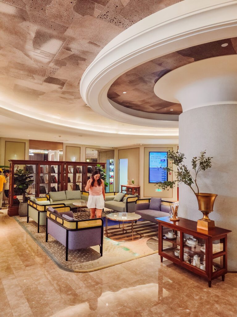 foyer in mercure chengdu