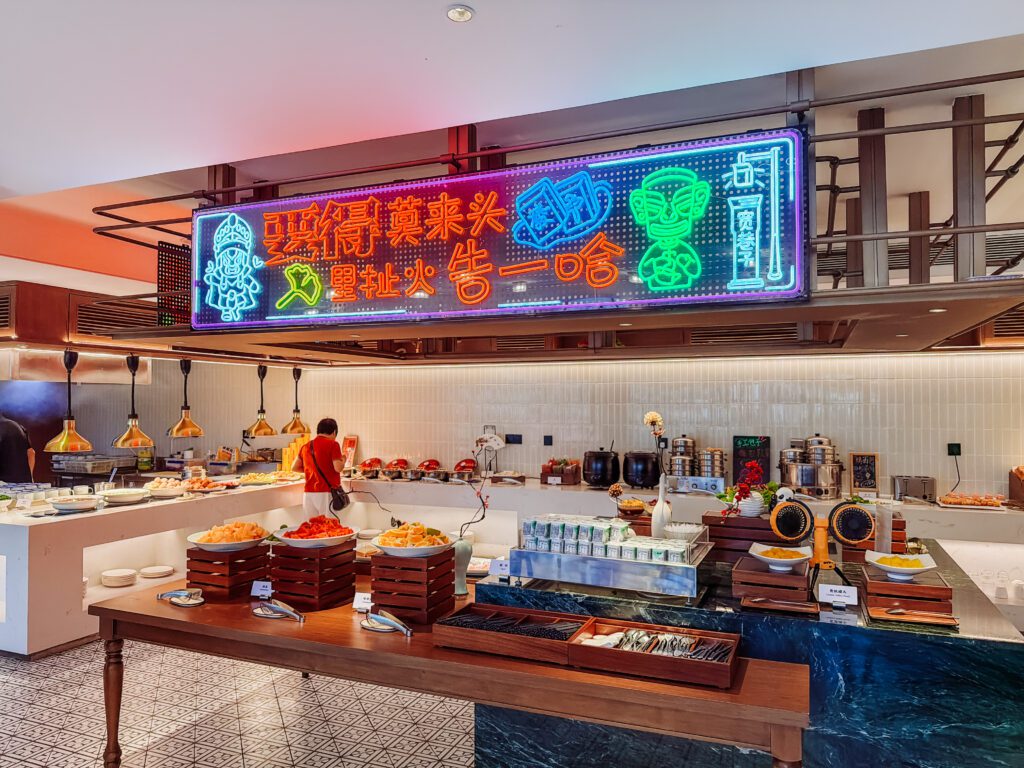 breakfast at ur cove by hyatt wenshu chengdu